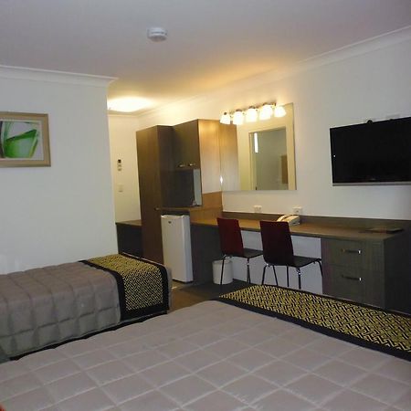 Burke & Wills Motor Inn Kingaroy Exterior foto